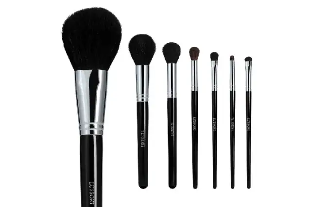 Pędzle do makijażu jakie wybrać – uniknij najczęstszych błędów