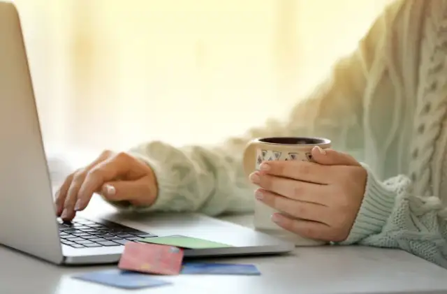 Czy oferty cashback na platformach online to pułapka czy przyjaciel klienta?