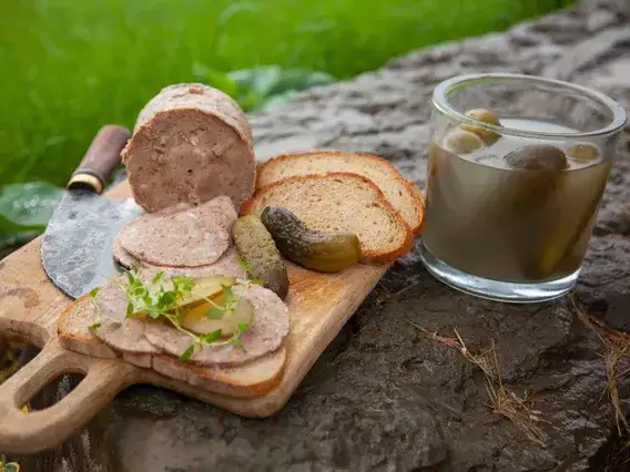 Jakie przyprawy do mielonki z szynkowara, by uniknąć mdłego smaku?