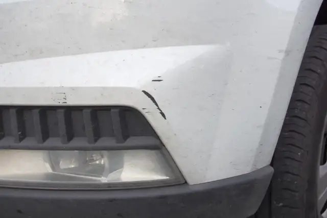 Jak naprawić odprysk lakieru na zderzaku - uniknij kosztownych błędów