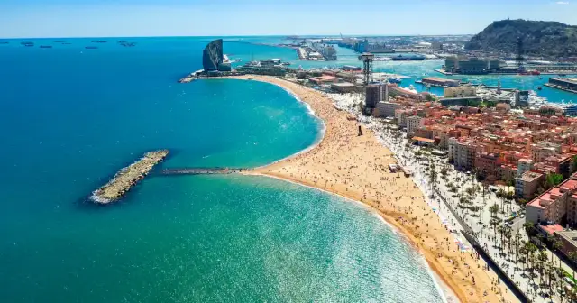 Barcelona nad jakim morzem leży? Poznaj tajemnice Morza Śródziemnego