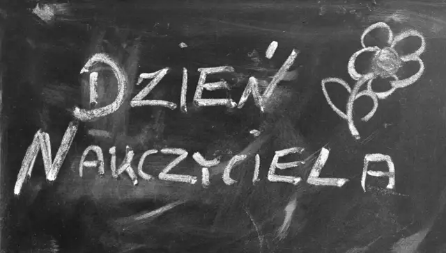 Jak napisać życzenia z okazji Dnia Nauczyciela, które wzruszą