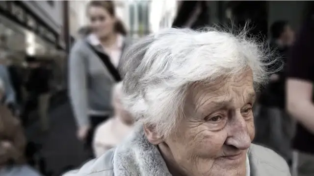 Czy NFZ refunduje pobyt w domu opieki? Sprawdź, co musisz wiedzieć