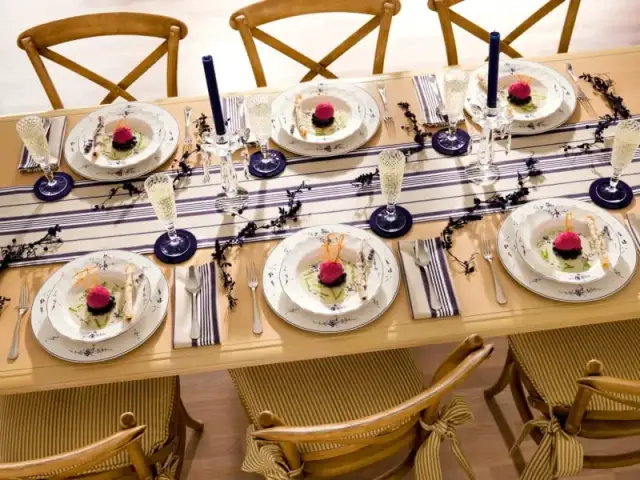 Jak nakryć stół idealnie na każdą okazję - unikaj najczęstszych błędów