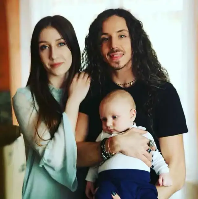 Czy Michał Szpak ma dzieci? Sprawdź prawdę o jego życiu rodzinnym!