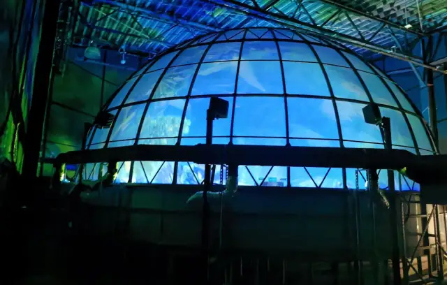 Kino sferyczne co to jest i jak zmienia nasze doświadczenia filmowe