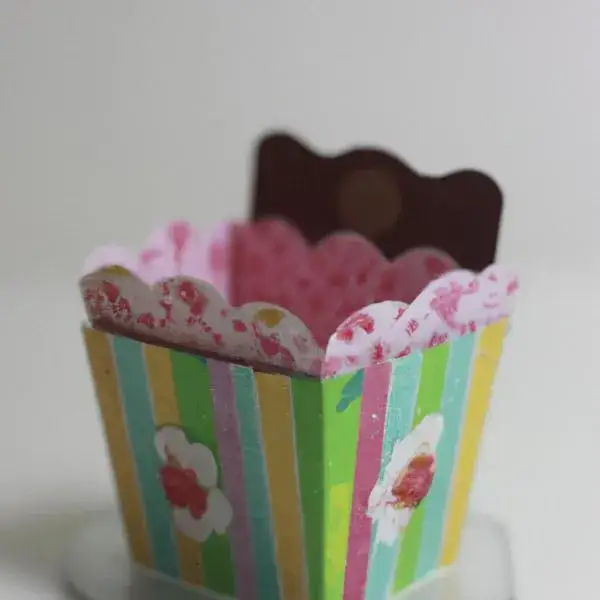 Jak łatwo zrobić pudełko na muffinki – prosty poradnik krok po kroku