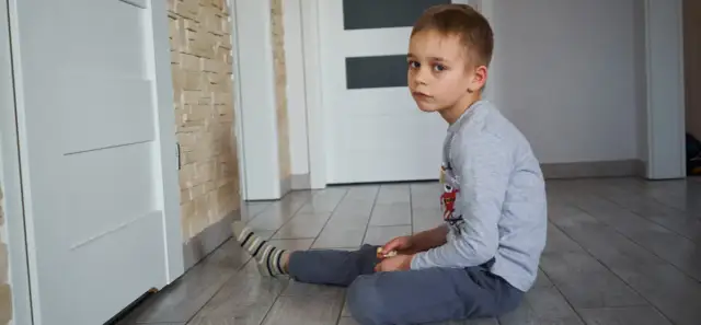 Jak radzić sobie z niską samooceną u dzieci? Praktyczny poradnik dla rodziców