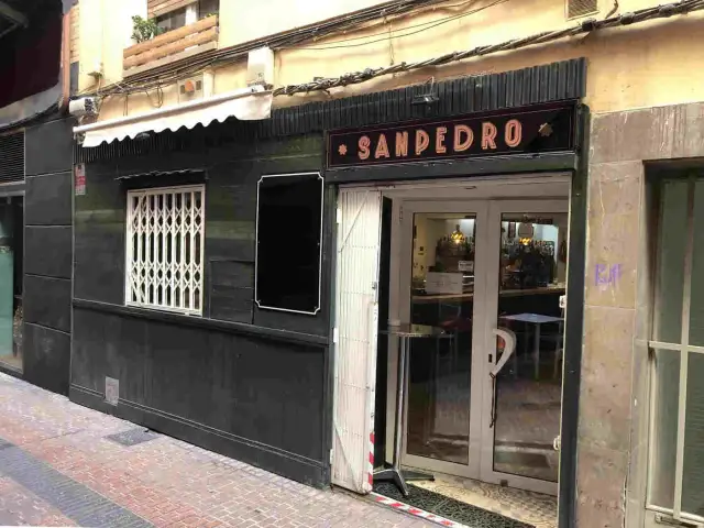 Bar San Pedro Zaragoza: Un rincón cultural con música y buen ambiente