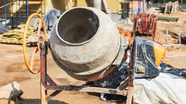 Co to jest zaprawa sucha? Kluczowe właściwości i zastosowanie w budownictwie