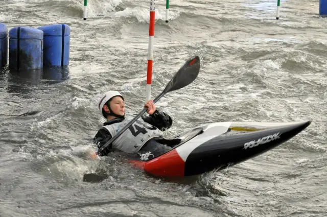 Kajakarstwo górskie zawody: Jak uniknąć błędów i osiągnąć sukces