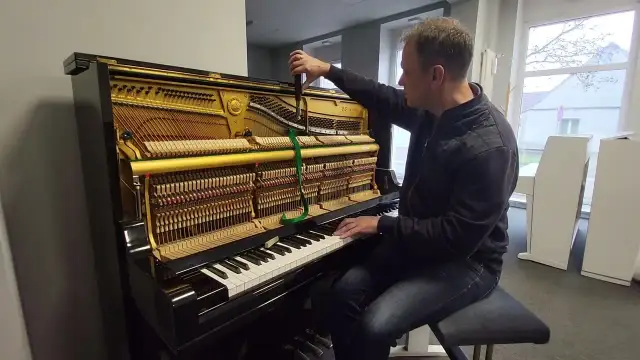 Dowiedz się dokładnie jak długo trwa profesjonalne strojenie pianina