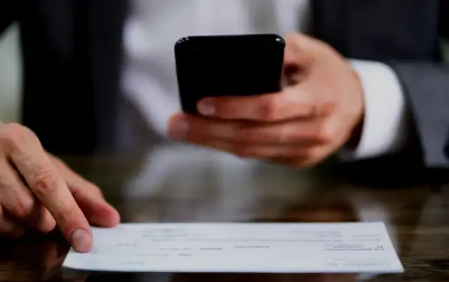 Do czego służy skaner? Odkryj jego kluczowe zastosowania i funkcje