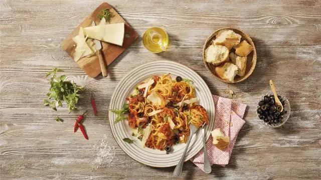 Spaghetti alla puttanesca: prosty przepis na wyjątkowy smak