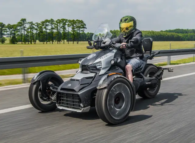 Can-Am trójkołowiec: Czy warto kupić ten pojazd dla przyjemności?