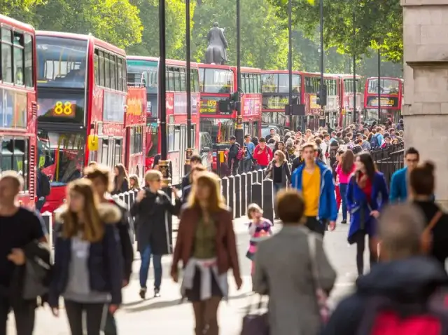 Czy można lecieć do Anglii bez paszportu? Oto, co musisz wiedzieć