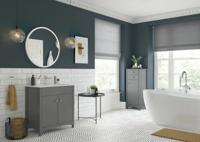 Jakie dodatki do szarej łazienki sprawią, że będzie zachwycać? Porady i inspiracje