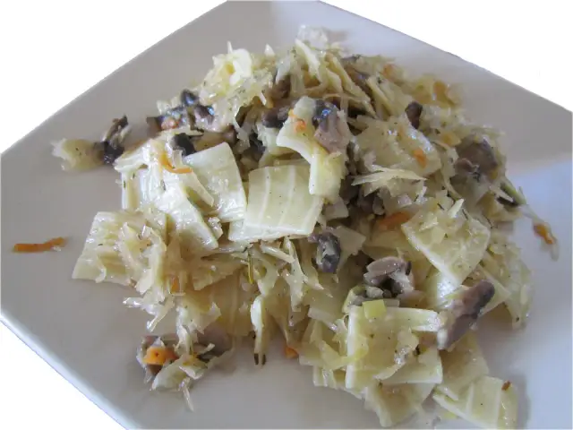 Dietetyczne łazanki z kapustą - Prosty przepis na smaczne fit danie