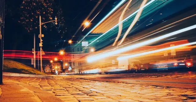 9 absurdów motoryzacyjnych, które serwuje nam kino. Uważaj!