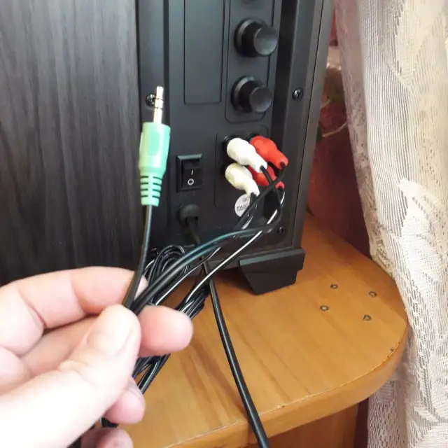 Jak łatwo podłączyć głośnik JBL do telewizora i poprawić jakość dźwięku