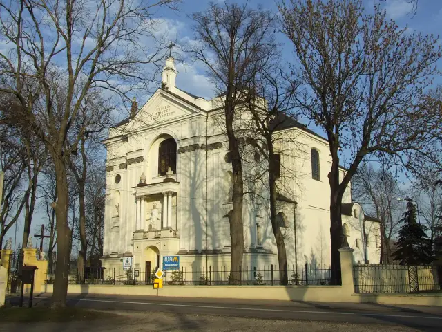 Sanktuarium w Rokitnie: niezwykłe miejsce kultu Matki Bożej Słuchającej