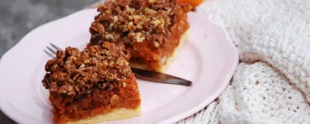 Pyszne ciasto z pigwy przepis – łatwe i szybkie do przygotowania