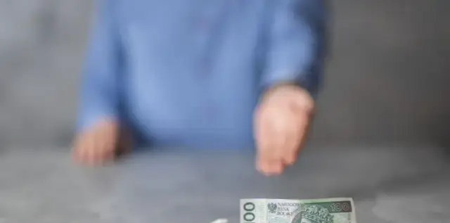 Chwilówka czy się opłaca? Poznaj ukryte ryzyka i korzyści