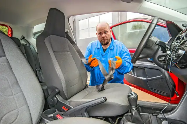 Jak rozwinąć pas bezpieczeństwa - skuteczne metody i ważne wskazówki