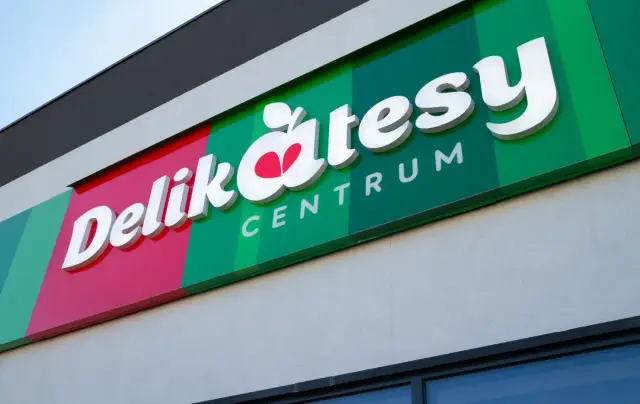 Logo Delikatesy Centrum. Wygodna aplikacja ułatwia zakupy.