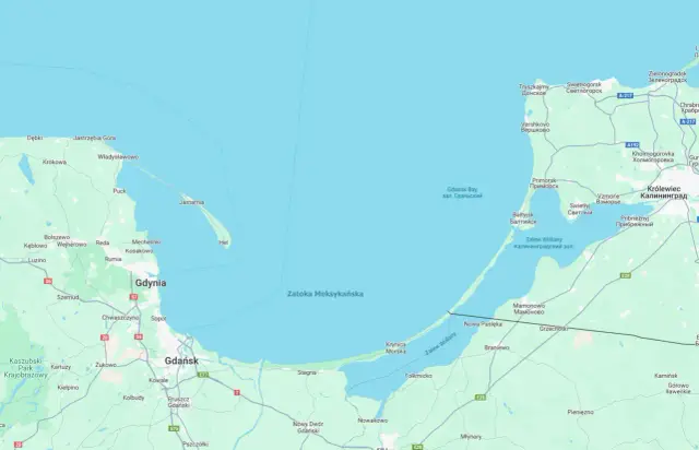 Mapa Polski od morza do morza, ukazująca wybrzeże Bałtyku, Zatokę Meksykańską, Zatokę Wiślaną i Kaliningrad.