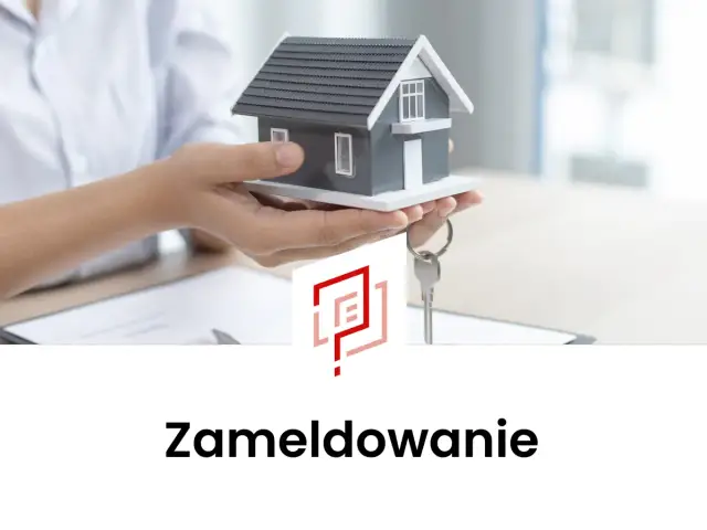 Dłoń trzyma model domu z kluczami, symbolizując nowy początek i meldunek w nowym miejscu.