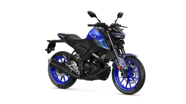 Niebieski Yamaha MT 125, gotowy do odblokowania pełnego potencjału mocy. Agresywny wygląd i sportowe detale.