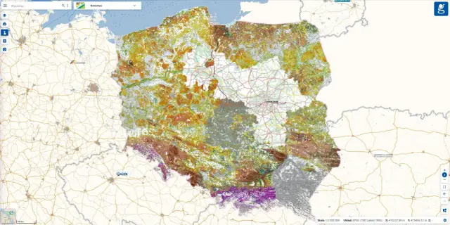 Mapa Polski z danymi z lidar, pokazująca zróżnicowane pokrycie terenu w odcieniach zieleni, brązu i fioletu.