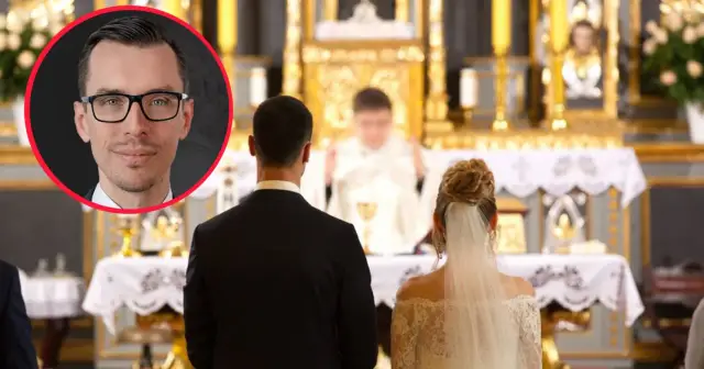 Mężczyzna w okularach i para młoda przed ołtarzem. Czy można wziąć ślub kościelny więcej niż raz?