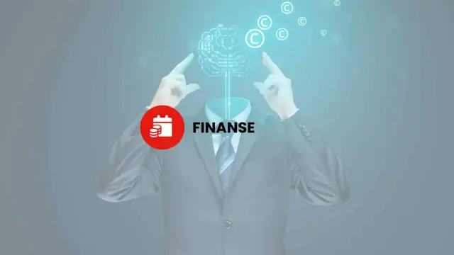 Biznesmen z mózgiem z obwodów i symbolami praw autorskich. Ikona finansów i słowo "FINANSE" sugerują, że autorskie prawa majątkowe są kluczowe dla zysków.