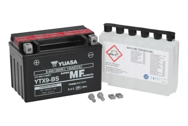 Akumulator Yuasa YTX9-BS, idealny do Suzuki Bandit 600, wraz z elektrolitem i śrubami montażowymi.