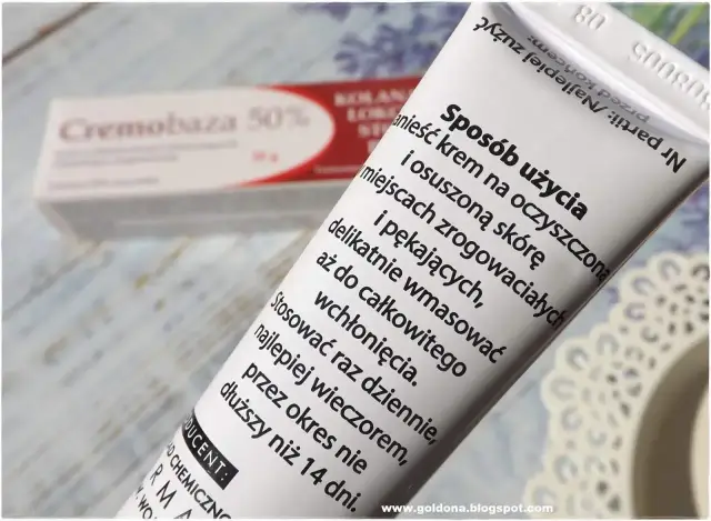Krem Cremobaza 50% na zrogowacenia. Choć nie ma informacji o skutkach ubocznych, stosuj go ostrożnie.