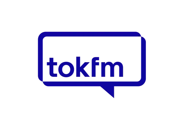 Niebieskie logo TOK FM w kształcie dymka. Słuchaj TOK FM na swojej ulubionej częstotliwość.