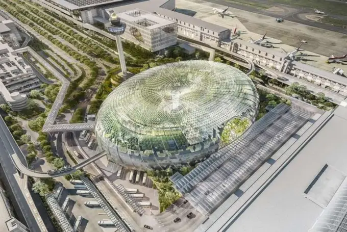 Lotnisko Changi - Jak sprawnie poruszać się po terminalach i Jewel?