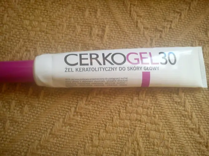 Cerkogel 10, 30, 40 - Jaki żel mocznikowy wybrać na skórę głowy?