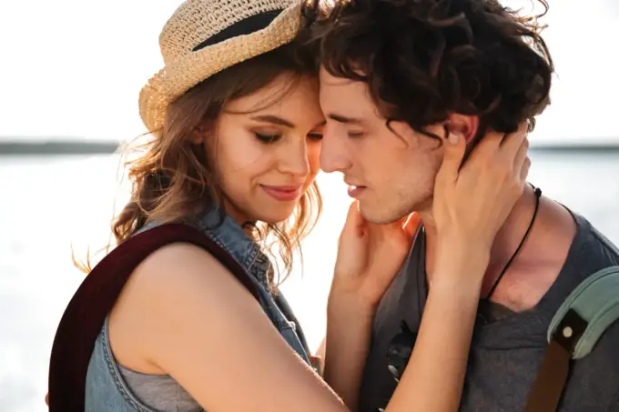 Jak sprawić, by dziewczyna się zakochała - Bez trików!
