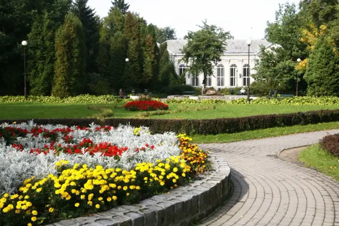 Cieplice Śląskie-Zdrój - park, termy i zabytki bez pośpiechu