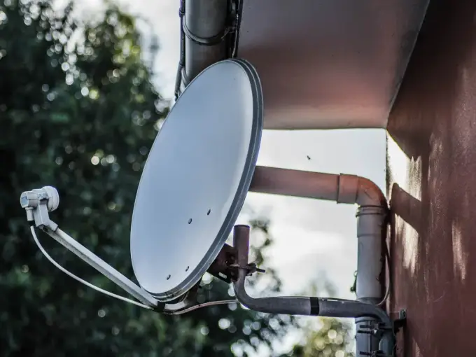 Antena DVB-T2 - stabilny odbiór naziemnej TV bez problemów