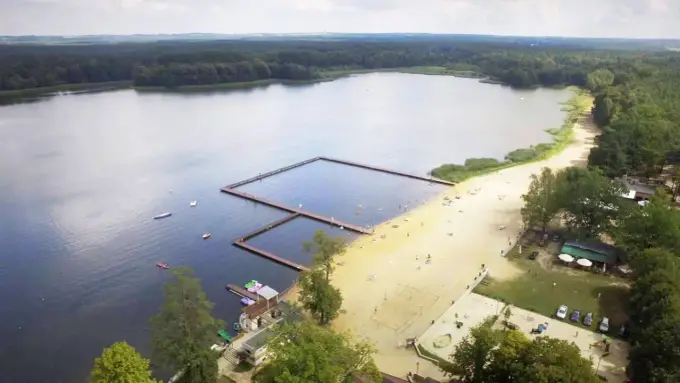 Jezioro w Antoninie - Szperek, plaża i spokojny weekend