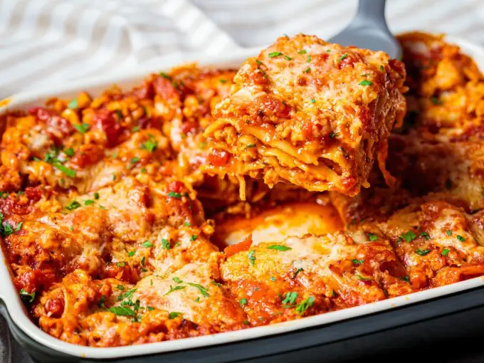 Lazania bolognese - przepis Ewy Wachowicz. Zrób ją idealnie!