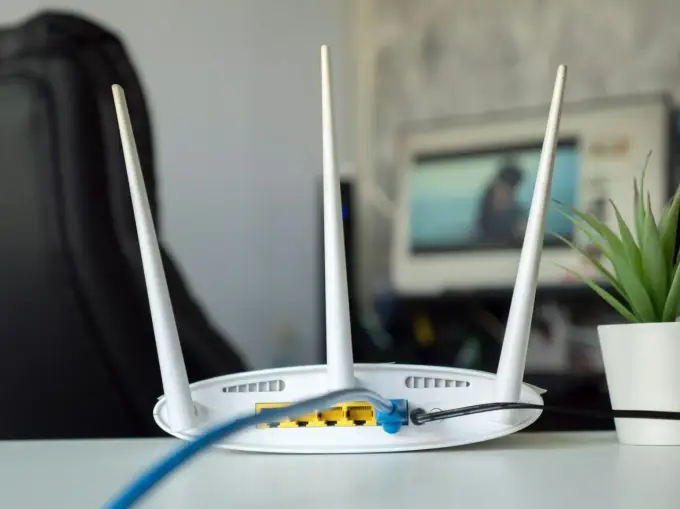 Wzmacniacz Wi-Fi - Jak podłączyć i ustawić poprawnie?