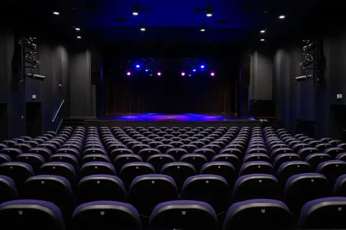 Teatr Muzyczny Praga: Repertuar, Bilety i Wszystko, Co Musisz Wiedzieć