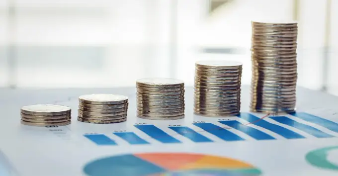 Deficyt budżetowy - Jak wpływa na Twoje podatki i pensję?