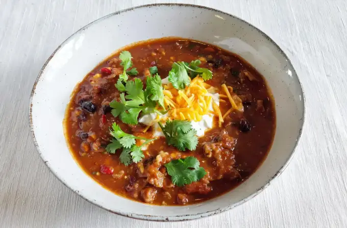 Chili con carne - Przepis na idealne, gęste danie!