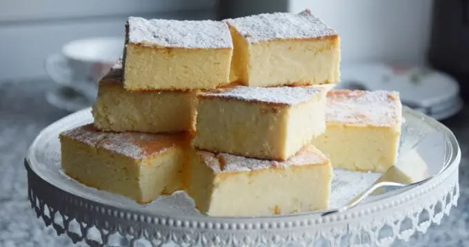 Sernik bez spodu - Kremowy i prosty? Poznaj przepis!
